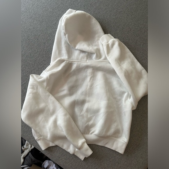 White zip up jacket - Picture 3 of 3